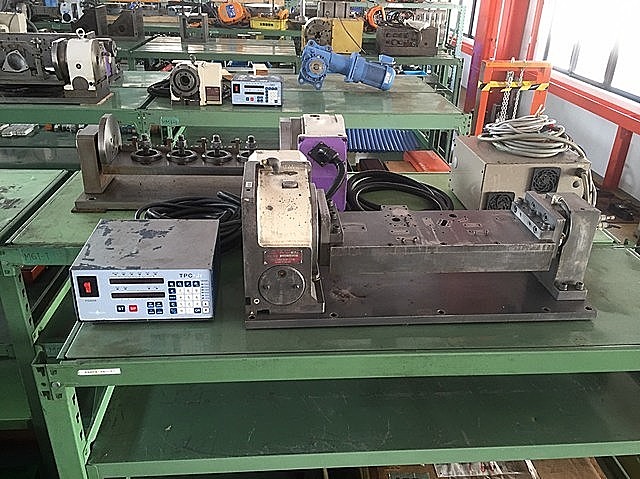 A104002 NC円テーブル 津田駒 RN-200R | 株式会社 小林機械