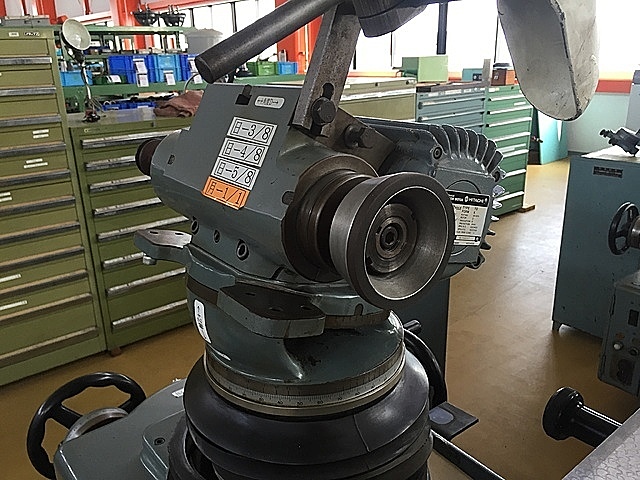 A104072 工具研削盤 牧野フライス製作所 C-40_3