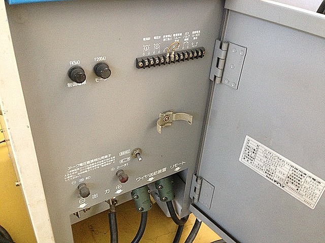 A103534 半自動溶接機 ダイヘン CPD-200_4