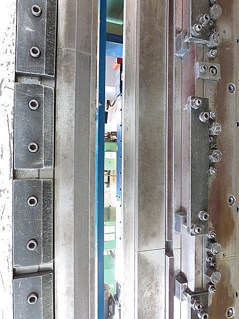 P004311 ベンダー コマツ PHS110×400_2