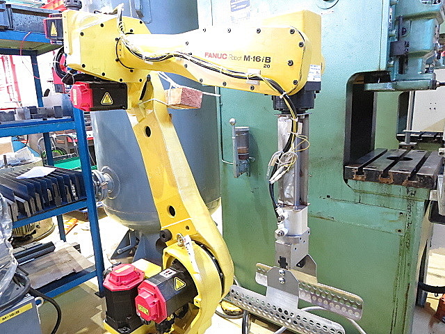P004110 ロボット ファナック Robot M-16iB/20_0