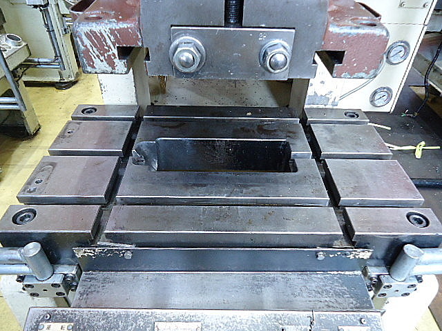 P003928 Ｃ型プレス アマダ TP-45C_2