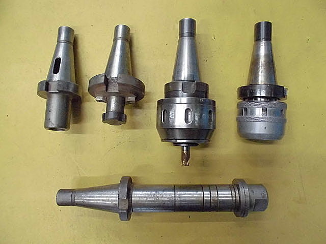 Z032979 NT40ミーリングチャック他5本 日研 NT40 | 株式会社 小林機械