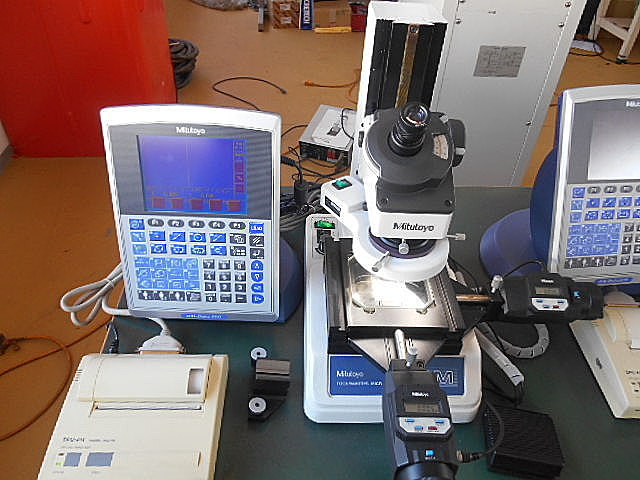 A100898 工具顕微鏡 ミツトヨ TM-500(176-811)_0
