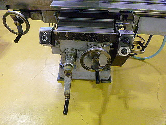 P003600 ひざ型フライス 日立精工 2MW-V_5