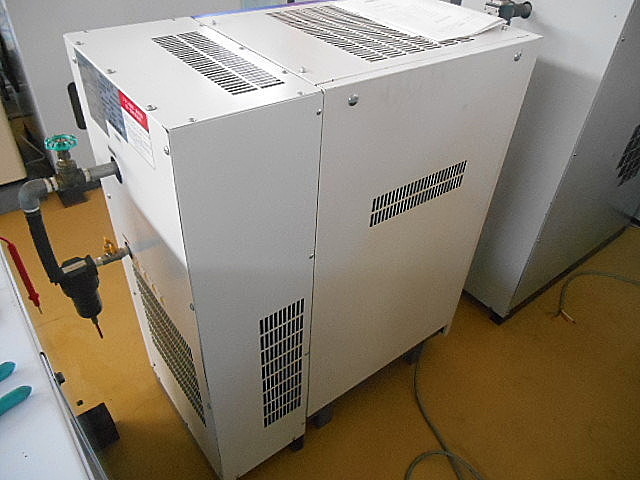 A031379 ロータリーコンプレッサー クロダインターナショナル KR55DR_2