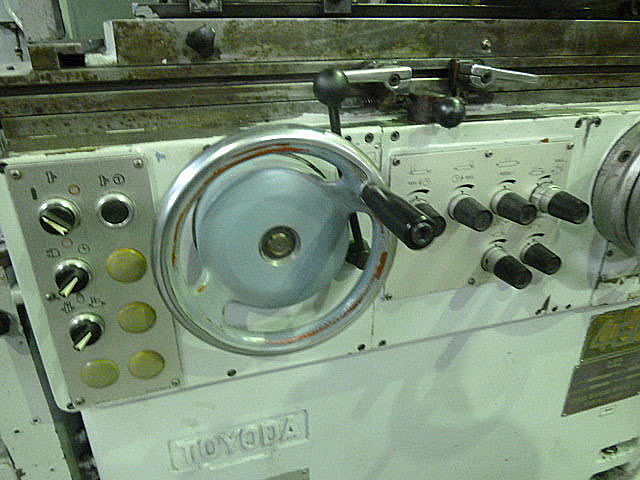 B004122 円筒研削盤 豊田工機 GOP-10-30_5