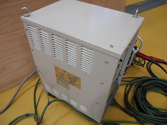 A030573 半自動溶接機 パナソニック YD-350KR2 | 株式会社 小林機械 A030573 半自動溶接機 パナソニック YD-350KR2 | 株式会社 小林機械