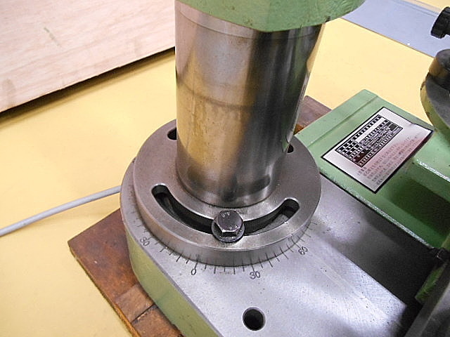 A030231 エンドミル研削盤 飯田鉄工所 GT-200KR | 株式会社 小林機械 A030231 エンドミル研削盤 飯田鉄工所 GT-200KR | 株式会社 小林機械