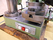 A030231 エンドミル研削盤 飯田鉄工所 GT-200KR | 株式会社 小林機械 A030231 エンドミル研削盤 飯田鉄工所 GT-200KR | 株式会社 小林機械