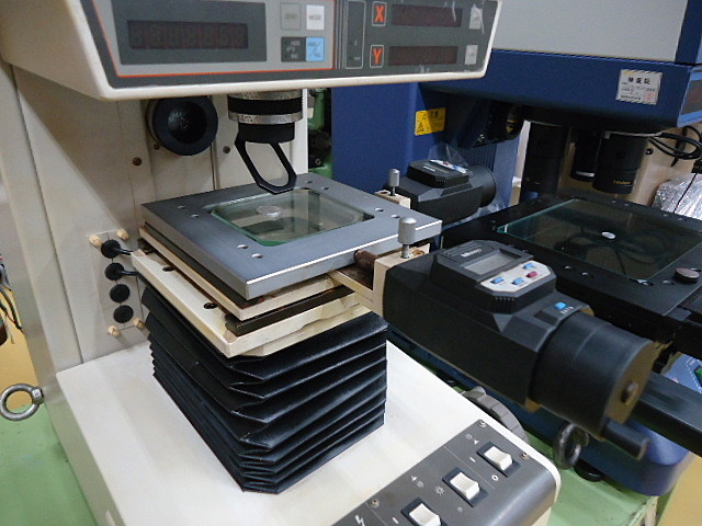 A027606 投影機 ミツトヨ PJ-250(301-922) | 株式会社 小林機械