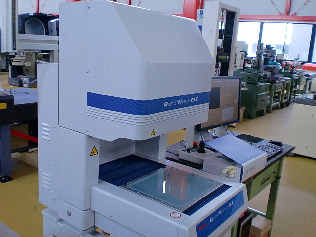A027752 CNC画像測定機 ミツトヨ QV-E202P1L-C(363-105-1 A027752 CNC画像測定機 ミツトヨ QV-E202P1L-C(363-105-1