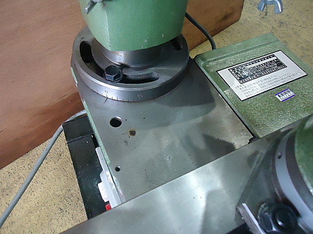 A026984 工具研削盤 飯田鉄工所 GT-200FC | 株式会社 小林機械 A026984 工具研削盤 飯田鉄工所 GT-200FC | 株式会社 小林機械