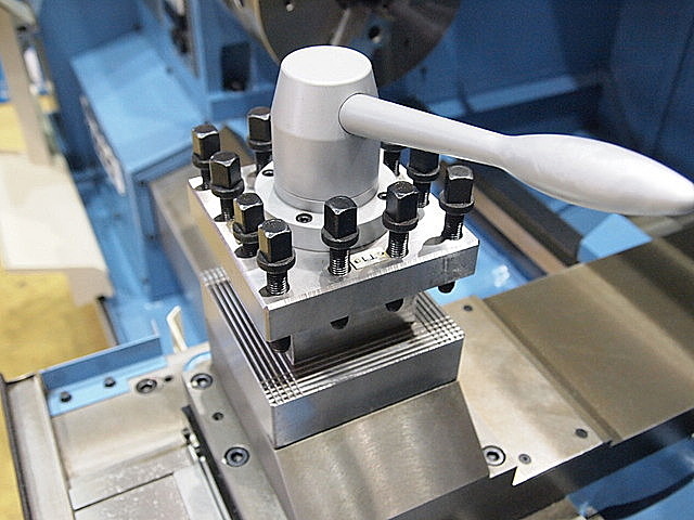 P002339 簡易型ＮＣ旋盤 大日金属工業 DL530×150_8