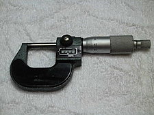 ミツトヨ マイクロメータ  M810-25② カウント外側マイクロメータ M800 M810-25 | 商品 | ミツトヨ