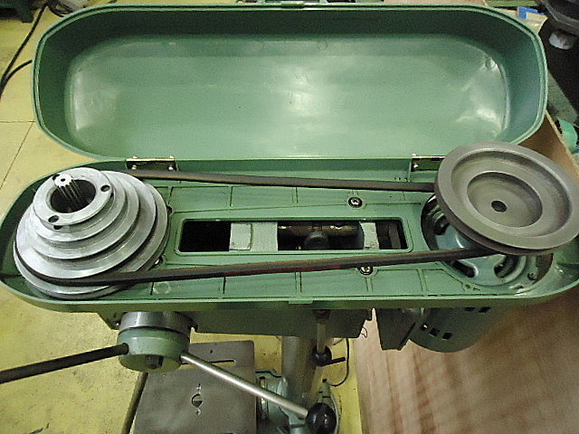 A023925 卓上ボール盤 日立 B13_2