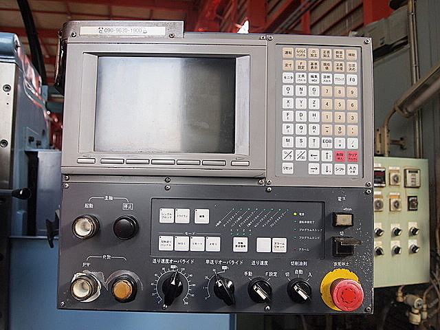 P002168 簡易型ＮＣフライス OKK RRM-2V_9