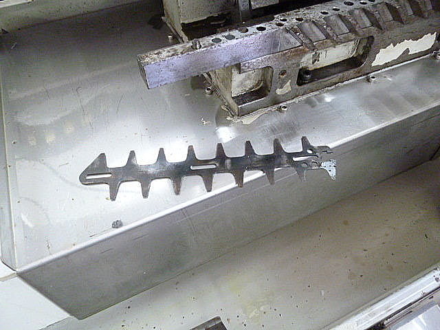 B003127 ヘッジトリマブレード研削盤 岡本工機 HBG-800_6