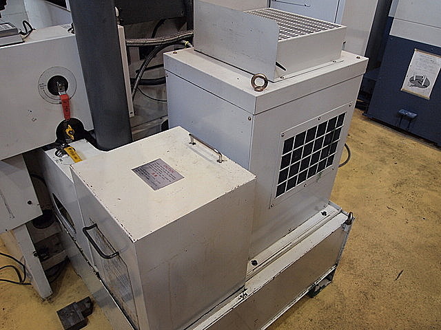 P002101 ＮＣ放電加工機 三菱電機 EA8_8