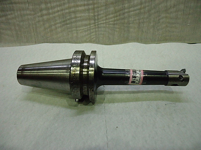 A022882 ボーリングアーバー 日研 BT40-BCB22-135_0