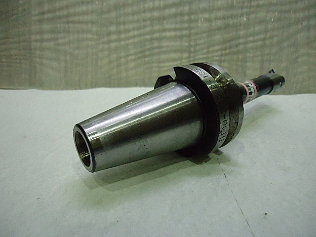 A022882 ボーリングアーバー 日研 BT40-BCB22-135_2