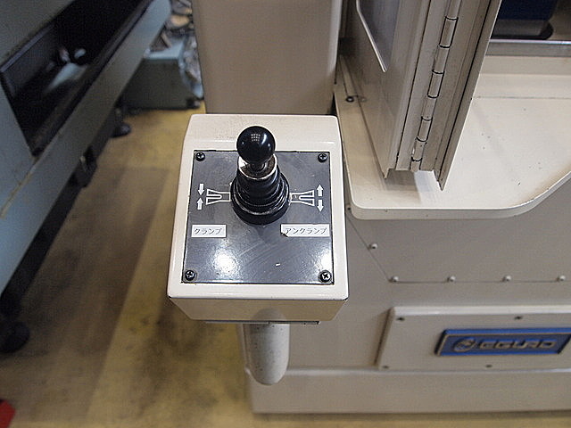 P001994 立型マシニングセンター 江黒 E-32V_5