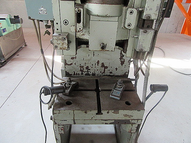 B003098 油圧プレス 三恵機械 MPRE-20_5