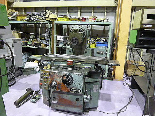 B003089 万能フライス 新潟鉄工 2UMC_0
