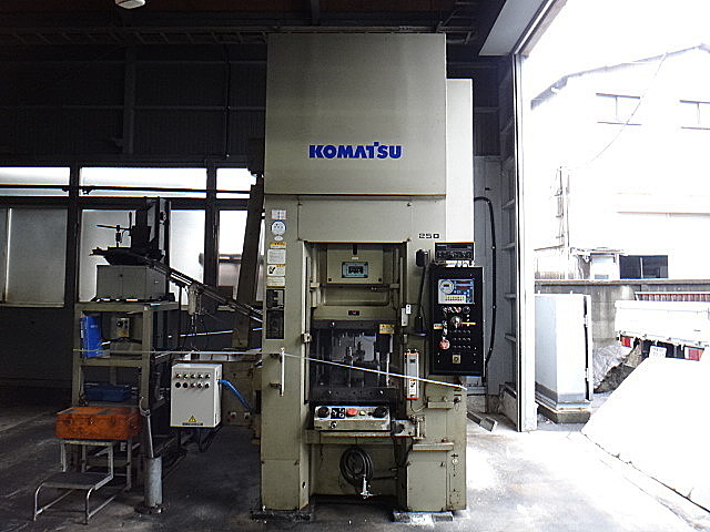 G002732 ２５０Ｔ冷間鍛造プレス コマツ LIC250-Ⅱ_0