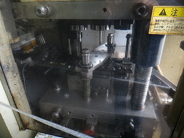 G002732 ２５０Ｔ冷間鍛造プレス コマツ LIC250-Ⅱ_1