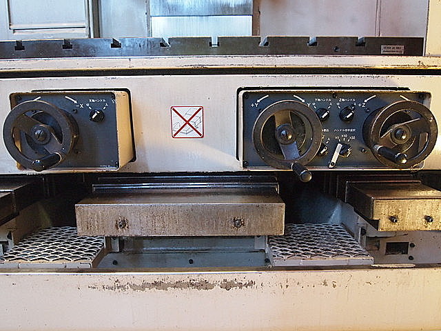 P001748 立型マシニングセンター 大隈豊和 MILLAC-611V_4