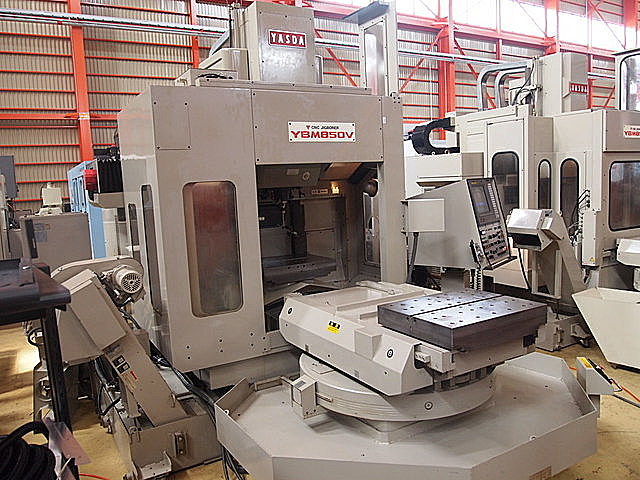 P001673 立型マシニングセンター 安田工業 YBM-850V2_1