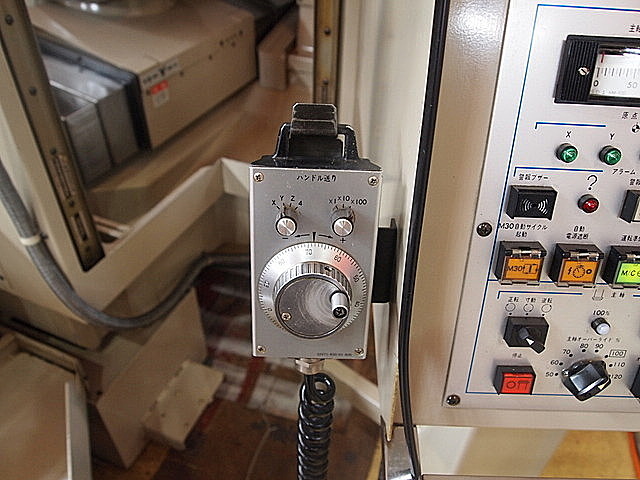 P001673 立型マシニングセンター 安田工業 YBM-850V2_11