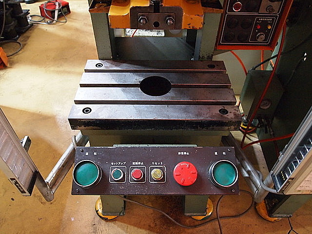 P001637 Ｃ型プレス アマダ TP-15AX_2