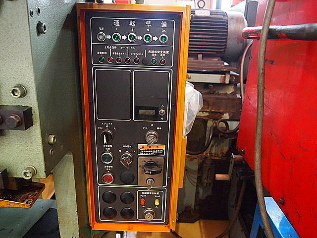 P001636 Ｃ型プレス アマダ TP-15AX_4