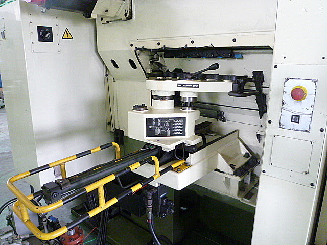 J002040 グラファイト加工機 牧野フライス製作所 SNC106-A5_12