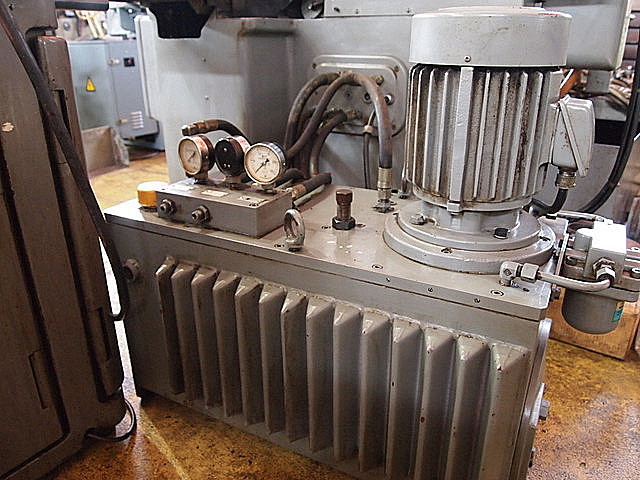 P001605 万能円筒研削盤 豊田工機 GUS30×50_11