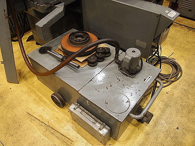 P001605 万能円筒研削盤 豊田工機 GUS30×50_18