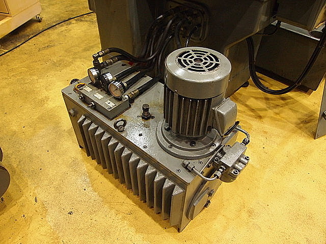 P001605 万能円筒研削盤 豊田工機 GUS30×50_19
