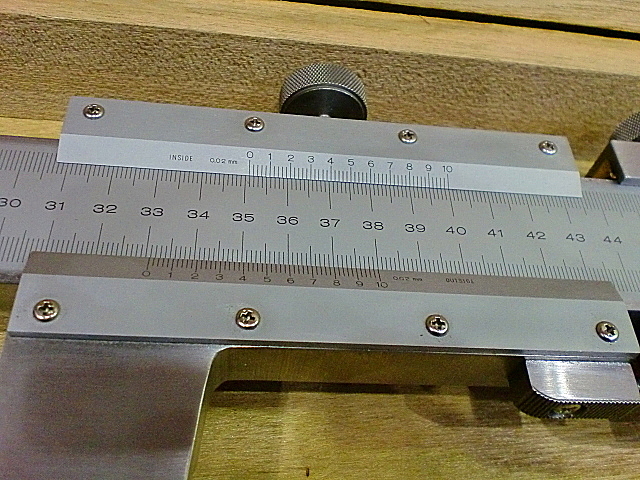 A019406 長尺ノギス ミツトヨ CM2000_5