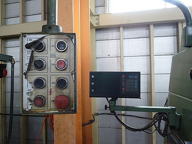 P010072 ひざ型フライス 大隈豊和 STM-2V_6