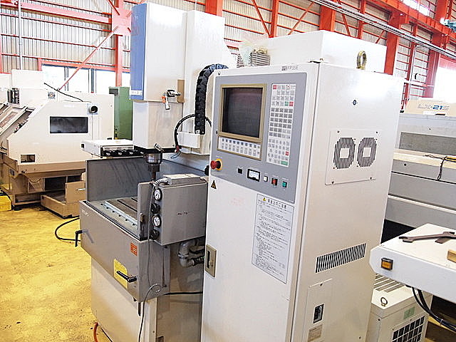 P001419 ＮＣ放電加工機 三菱電機 EX8_2