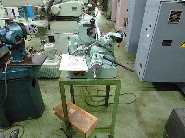 J002046 ドリル研削盤 藤田製作所 DG25B | 株式会社 小林機械 J002046 ドリル研削盤 藤田製作所 DG25B | 株式会社 小林機械