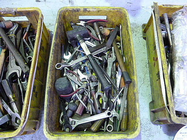 B002811 雑工具１山 --_0