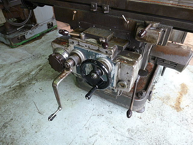 B002773 ひざ型フライス 豊和 2V_5