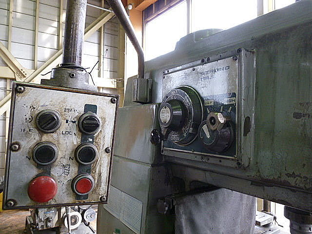 B002773 ひざ型フライス 豊和 2V_6