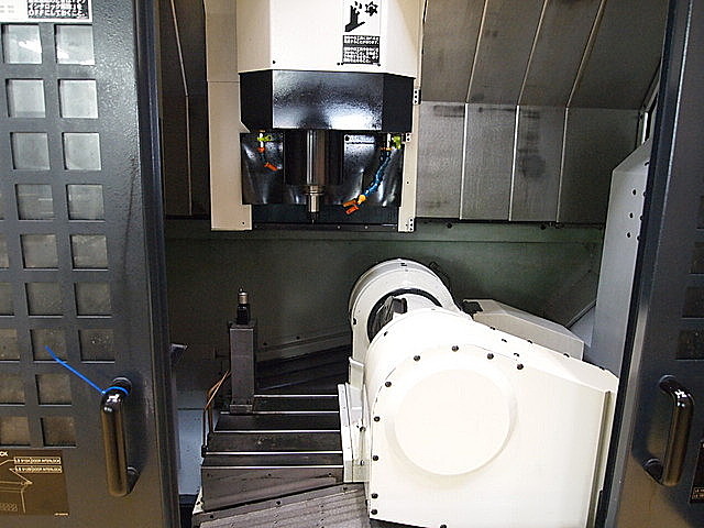 P001267 五軸加工機 牧野フライス製作所 V33-5XB_3