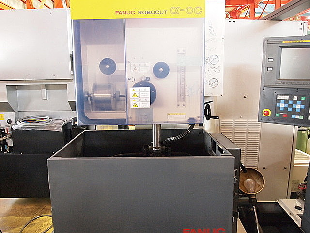 P001271 ＮＣワイヤーカット ファナック α-0C_2