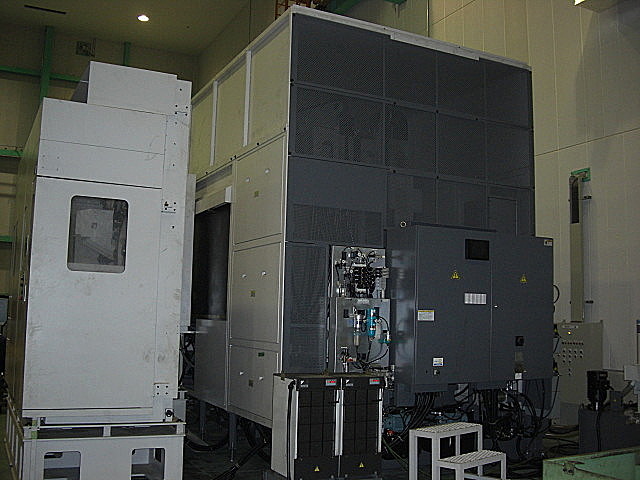 P010070 立型複合加工機 オークマ VTM-200YB_12