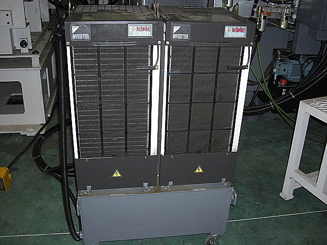 P010070 立型複合加工機 オークマ VTM-200YB_13